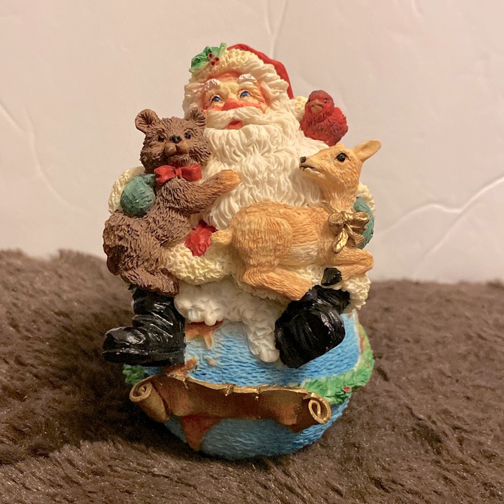 1994 Santa Go Round by possible dreams Santa save the animals on earth sz4”
